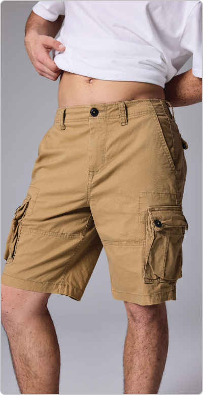 Cargo Shorts Zoom In